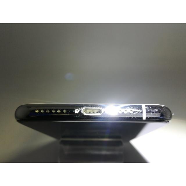 中古】Apple au 【SIMロック解除済み】 iPhone 11 Pro 256GB シルバー