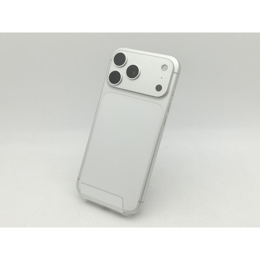 中古】Apple 国内版 【SIMフリー】 iPhone 17 Pro Max 256GB シルバー