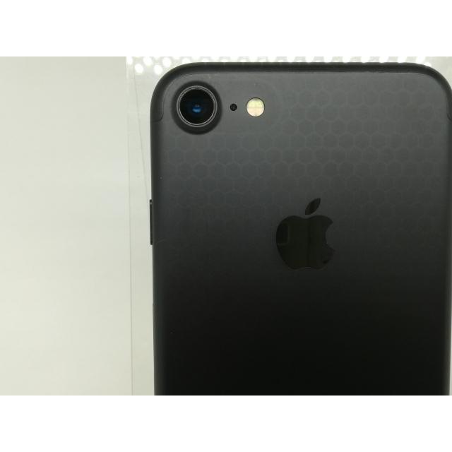 中古】Apple SoftBank 【SIMロック解除済み】 iPhone 7 32GB ブラック