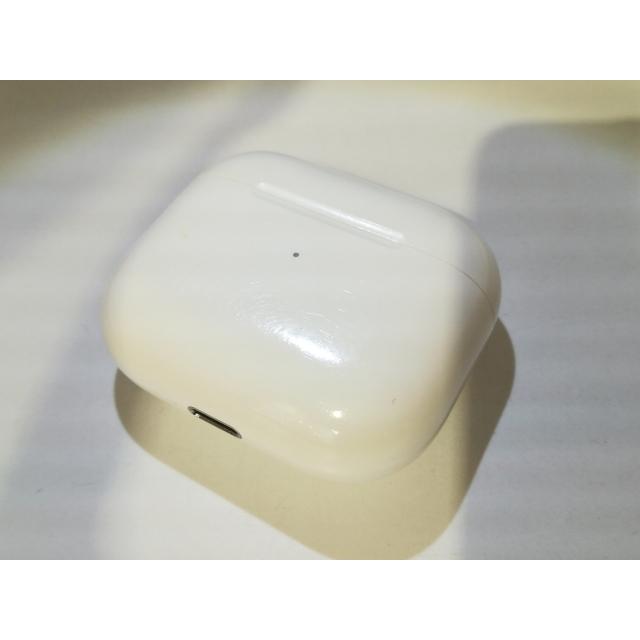 中古】Apple AirPods（第3世代） MagSafe充電ケース MME73J/A【日本橋3