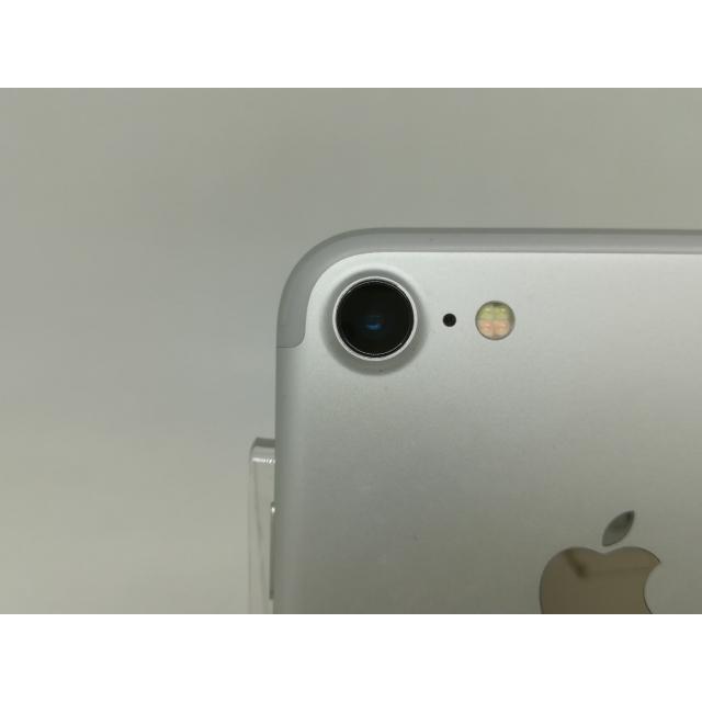 中古】Apple SoftBank 【SIMロック解除済み】 iPhone 7 32GB シルバー