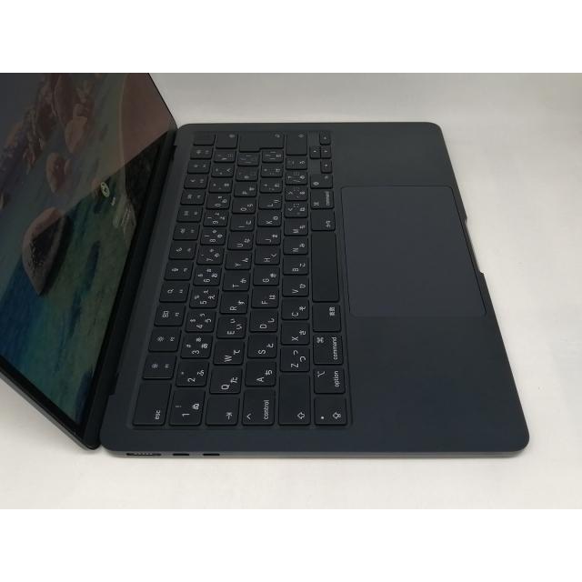 【中古】Apple MacBook Air 13インチ M2(CPU:8C/GPU:8C) 16GB/256GB ミッドナイト MC7X4J/A (M2,2022)【日本橋3】保証期間１ヶ月【ランクA】の画像