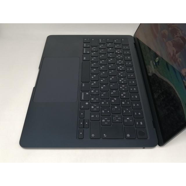 【中古】Apple MacBook Air 13インチ M2(CPU:8C/GPU:8C) 16GB/256GB ミッドナイト MC7X4J/A (M2,2022)【日本橋3】保証期間１ヶ月【ランクA】の画像
