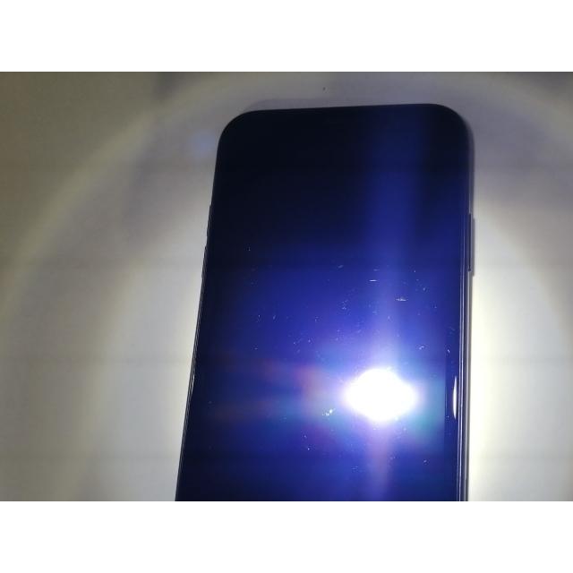 中古】Apple au 【SIMロック解除済み】 iPhone 11 128GB ブラック