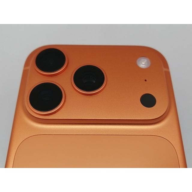 中古】Apple 国内版 【SIMフリー】 iPhone 17 Pro 1TB コズミック
