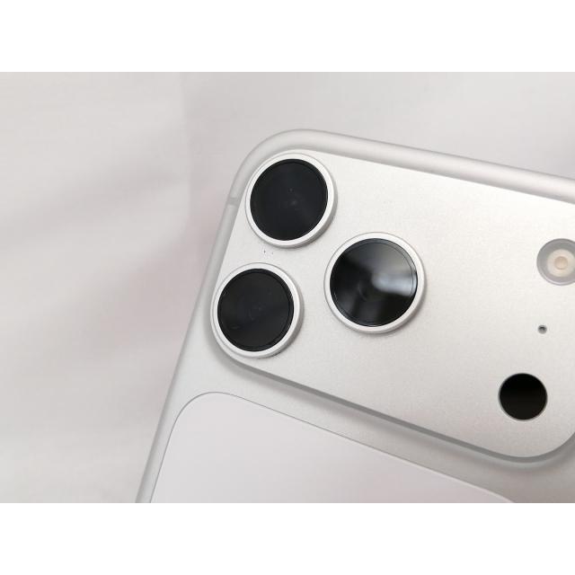 中古】Apple 国内版 【SIMフリー】 iPhone 17 Pro 256GB シルバー