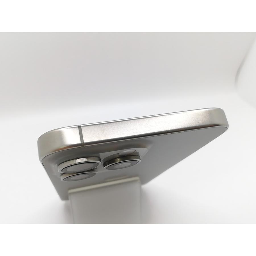 【中古】Apple 国内版 【SIMフリー】 iPhone 15 Pro Max 256GB ナチュラルチタニウム MU6R3J/A【戸塚】保証期間１ヶ月【ランクB】の画像