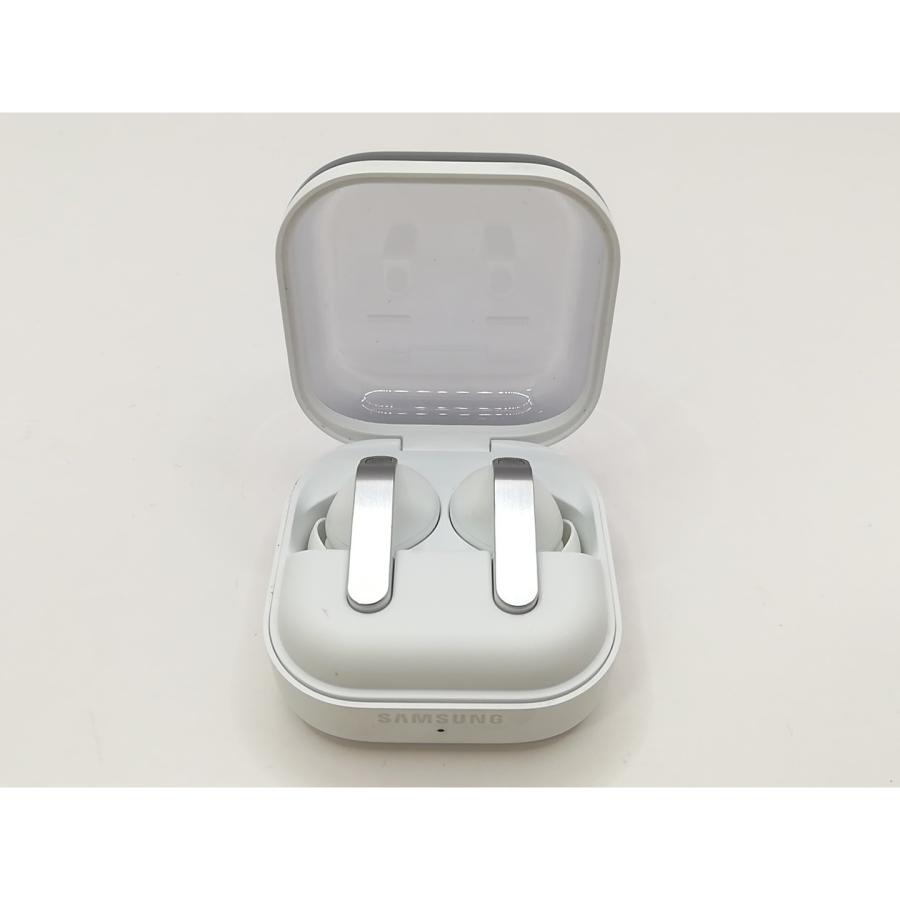 中古】SAMSUNG Galaxy Buds4 Pro [ホワイト]【戸塚】保証期間1ヶ月