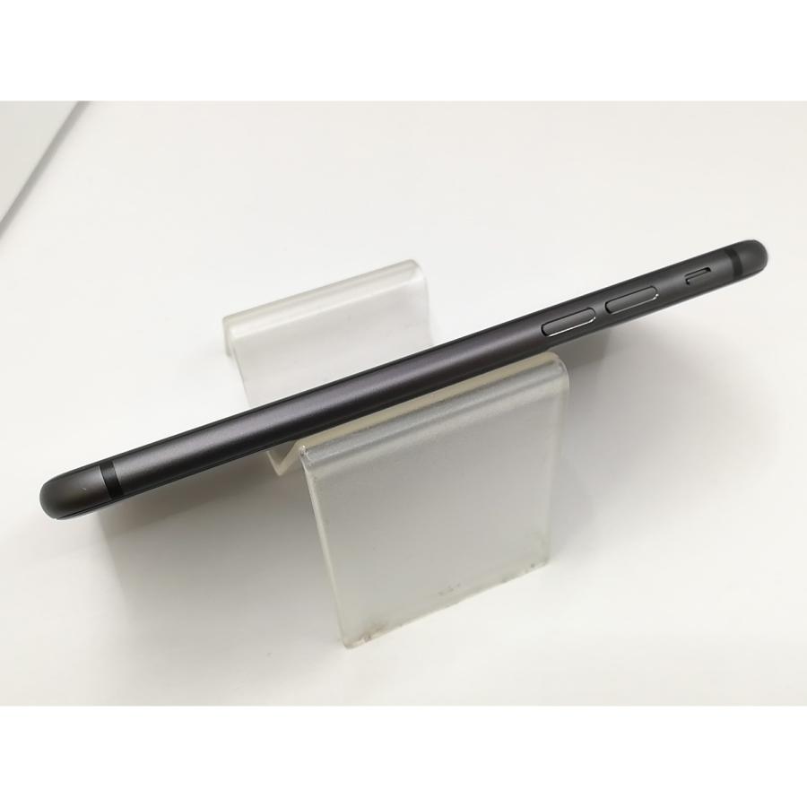 中古】Apple docomo 【SIMロック解除済み】 iPhone 8 64GB スペース