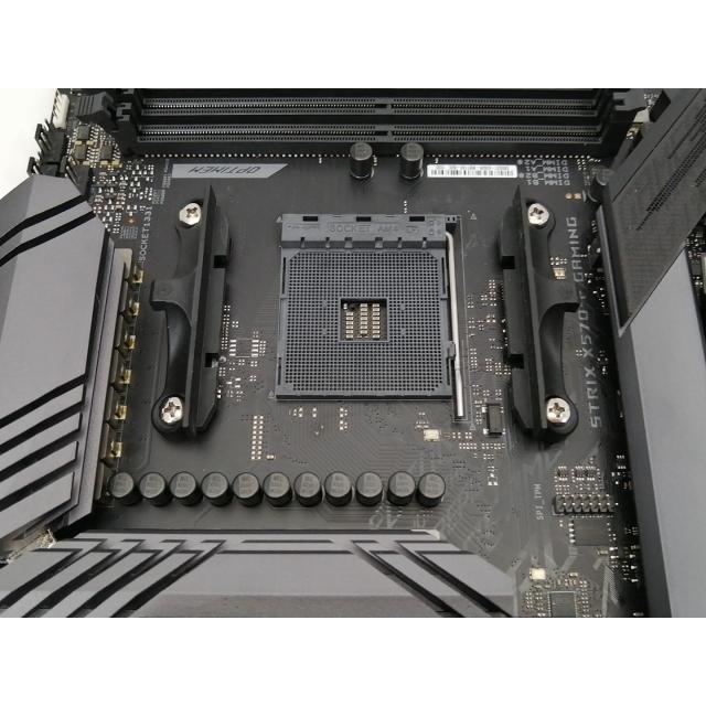 中古】ASUS ROG Strix X570-F Gaming X570/AM4/ATX【戸塚】保証期間1