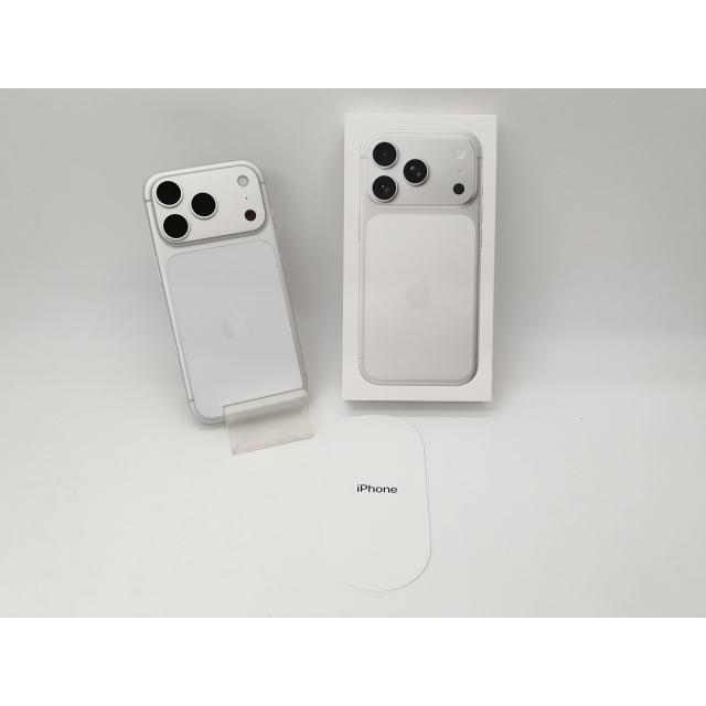 中古】Apple 国内版 【SIMフリー】 iPhone 17 Pro 256GB シルバー