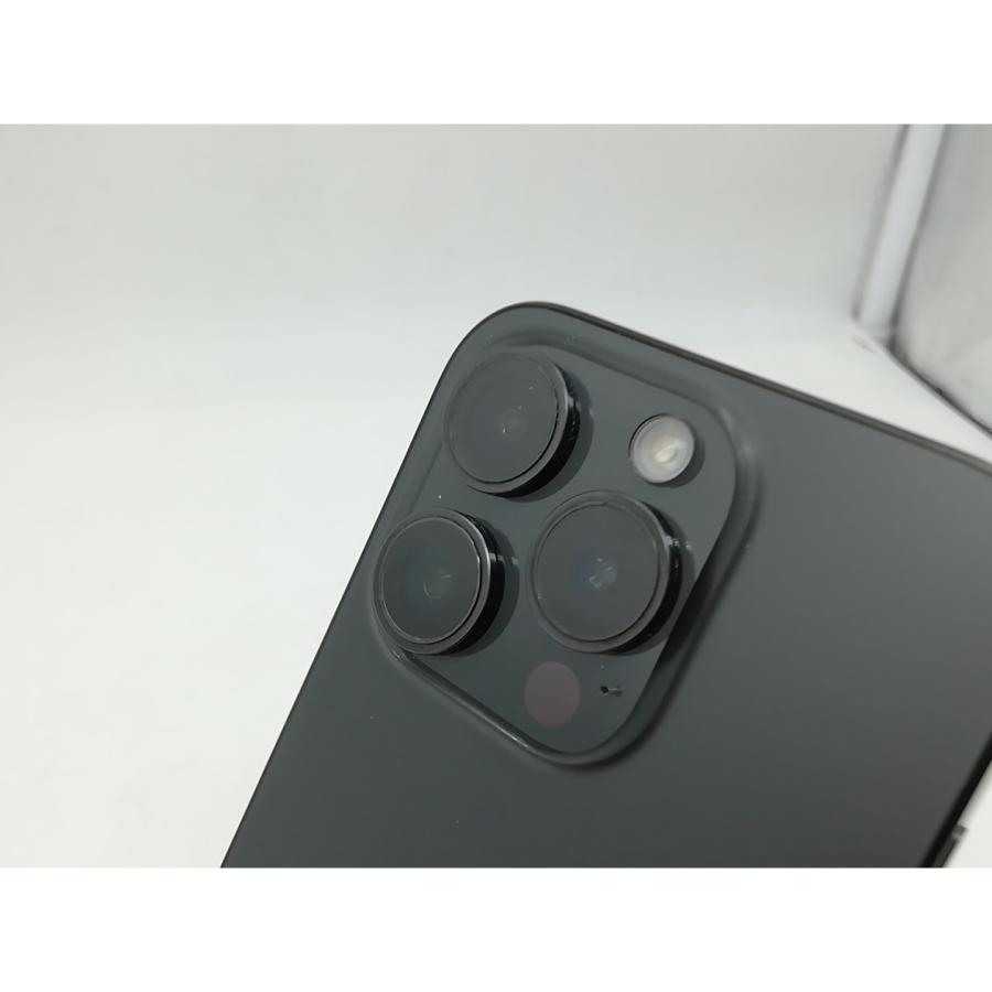 【中古】Apple 国内版 【SIMフリー】 iPhone 15 Pro 512GB ブラックチタニウム MTUH3J/A【DS秋葉】保証期間１ヶ月【ランクB】の画像