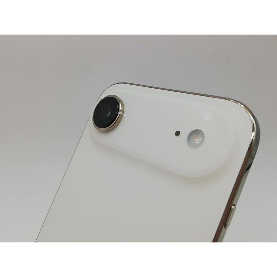 【中古】Apple 国内版 【SIMフリー】 iPhone Air 256GB ライトゴールド MG294J/A【秋葉本店】保証期間１ヶ月【ランクA】の画像