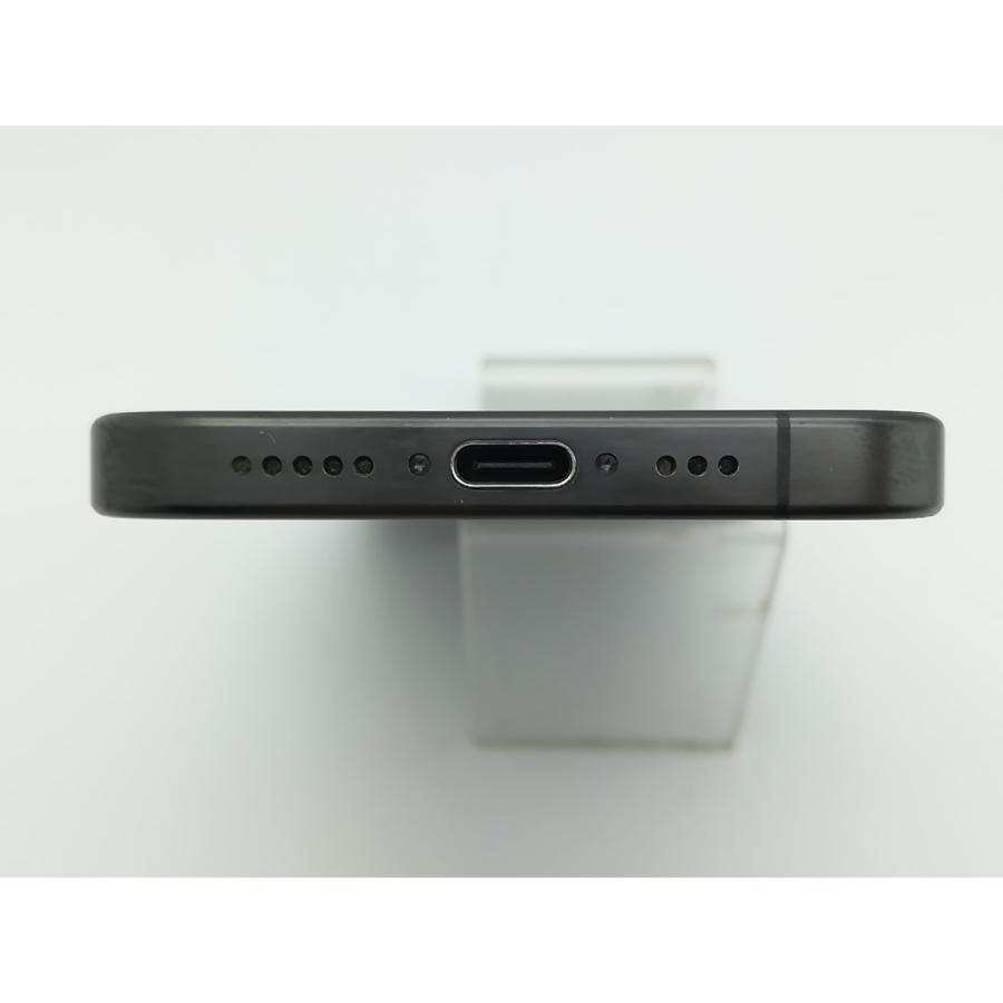 【中古】Apple SoftBank 【SIMフリー】 iPhone 15 Pro 128GB ブラックチタニウム MTU73J/A【秋葉本店】保証期間１ヶ月【ランクB】の画像