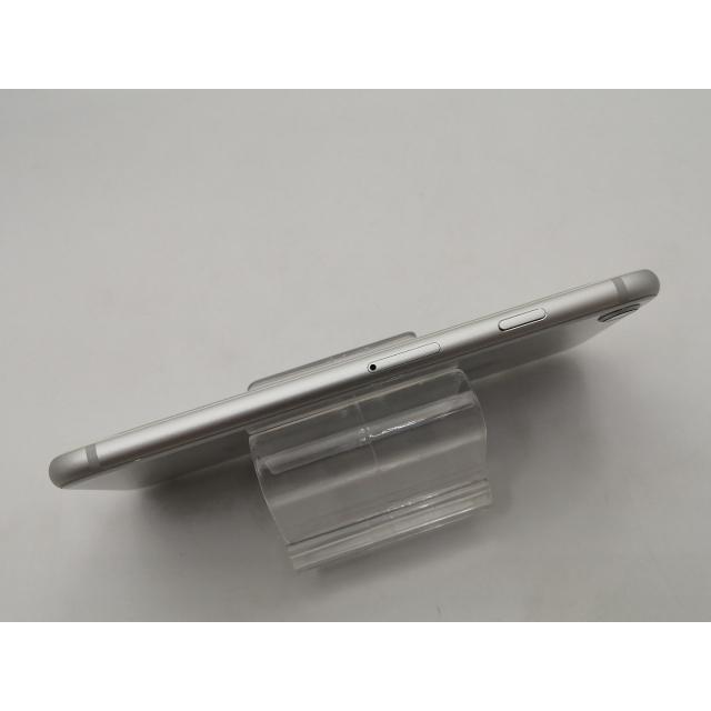 中古】Apple docomo 【SIMロック解除済み】 iPhone 8 64GB シルバー