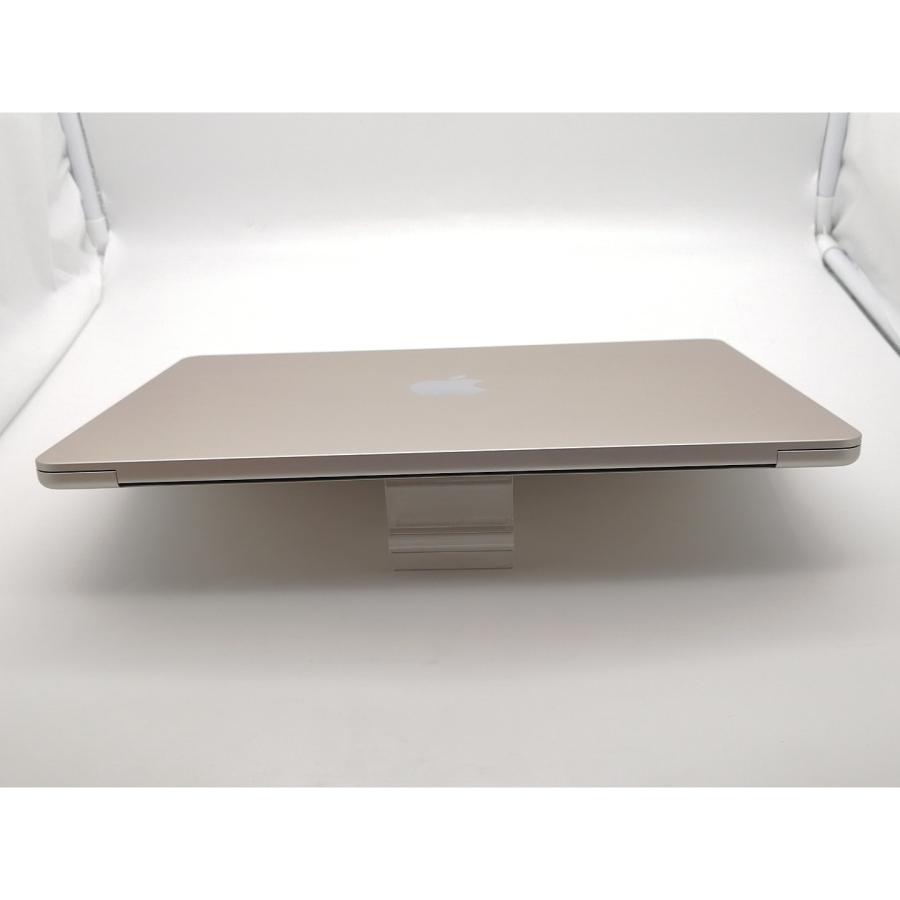 【中古】Apple MacBook Air 13インチ CTO (M2,2022) スターライト M2(CPU:8C/GPU:8C)/16G/256G/67W(70W) AC【秋葉2号】保証期間１ヶ月【ランクA】の画像