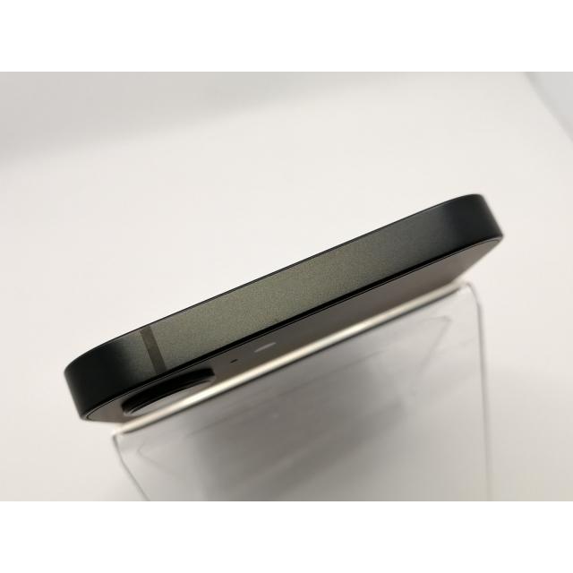 【中古】Apple au 【SIMフリー】 iPhone 17e 256GB ブラック MHRN4J/A【大須2】保証期間１ヶ月【ランクA】の画像