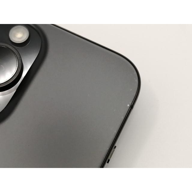 【中古】Apple SoftBank 【SIMフリー】 iPhone 15 Pro Max 1TB ブラックチタニウム MU6Y3J/A【大須2】保証期間１ヶ月【ランクA】の画像