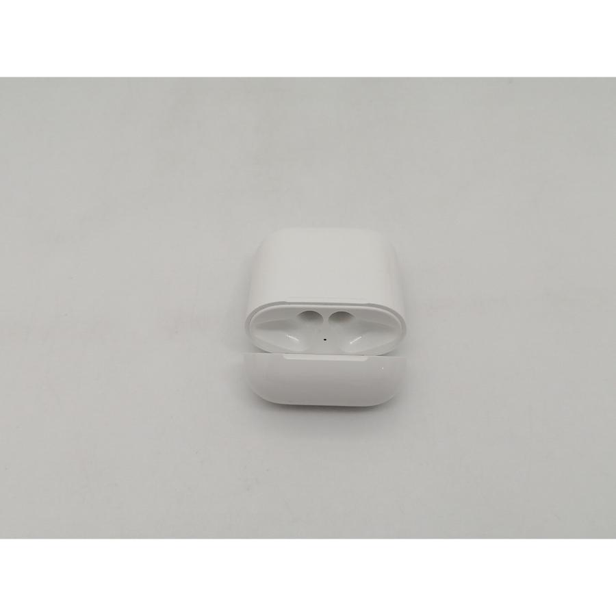 中古】Apple AirPods（第2世代） Lightning充電ケース MV7N2J/A