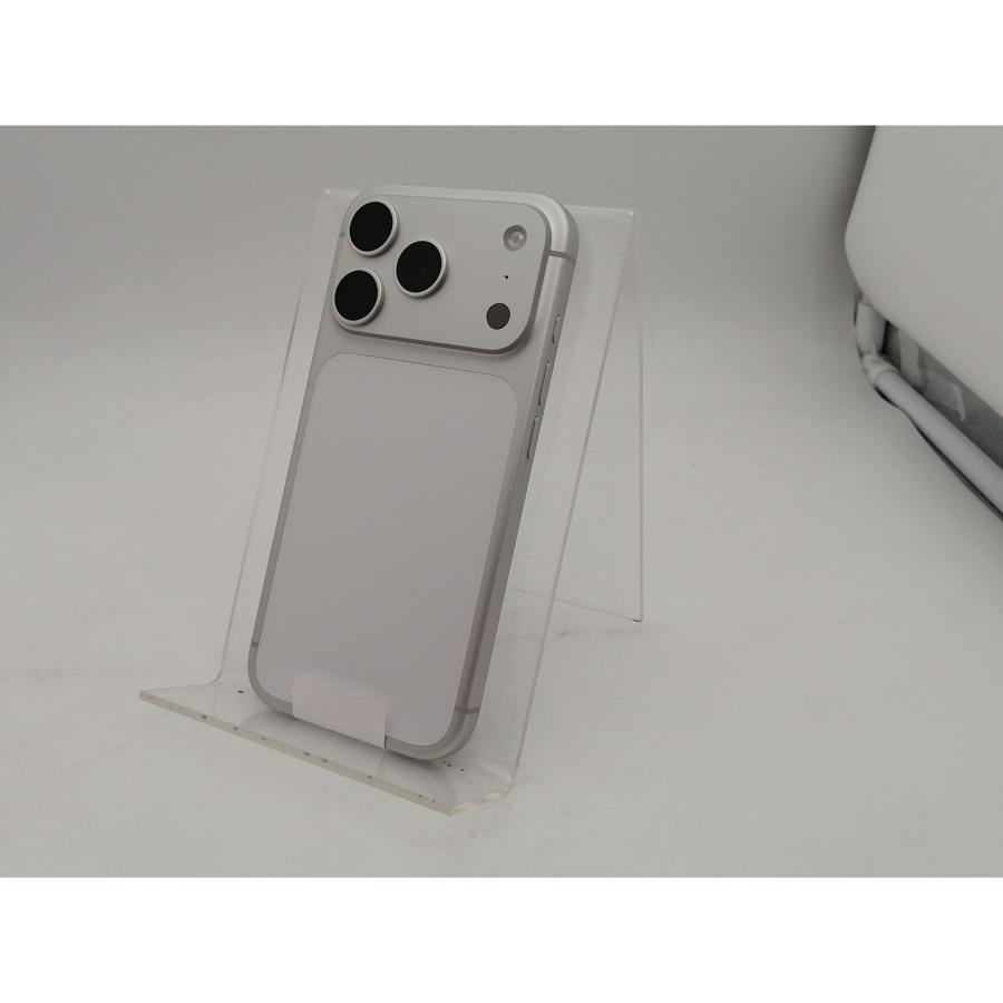 未使用】Apple 国内版 【SIMフリー】 iPhone 17 Pro 1TB シルバー