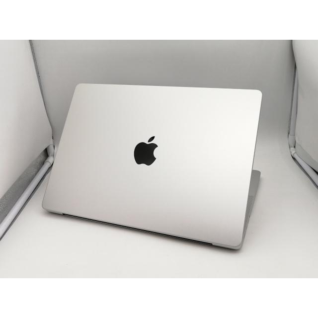 中古】Apple MacBook Pro 14インチ M5(CPU:10C/GPU:10C) 16GB/512GB