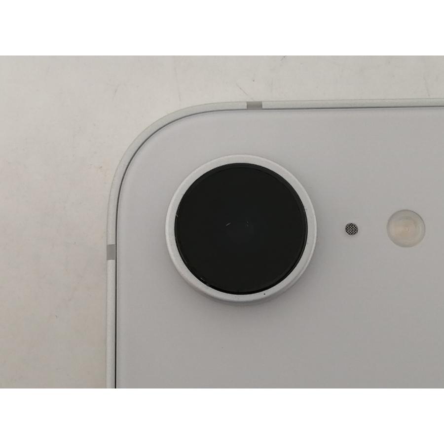 【中古】Apple 国内版 【SIMフリー】 iPhone 17e 256GB ホワイト MHRP4J/A【日本橋3】保証期間１ヶ月【ランクA】の画像