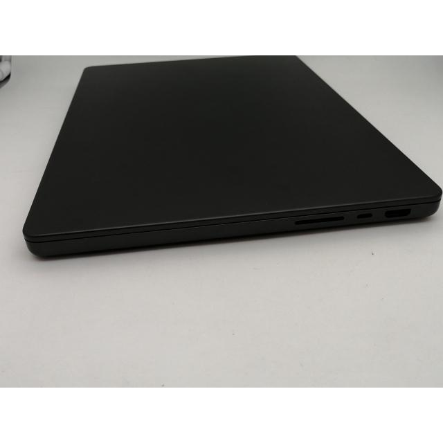 中古】Apple MacBook Pro 14インチ M5(CPU:10C/GPU:10C) 32GB/1TB 