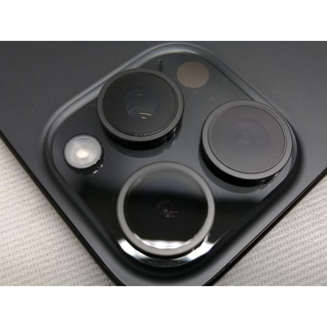 中古】Apple 国内版 【SIMフリー】 iPhone 15 Pro Max 256GB ブラック