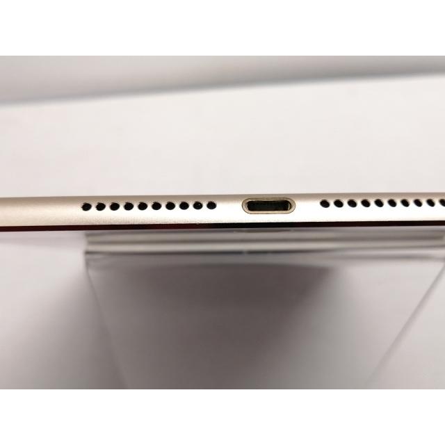 中古】Apple docomo 【SIMロック解除済み】 iPad mini4（2015） 128GB