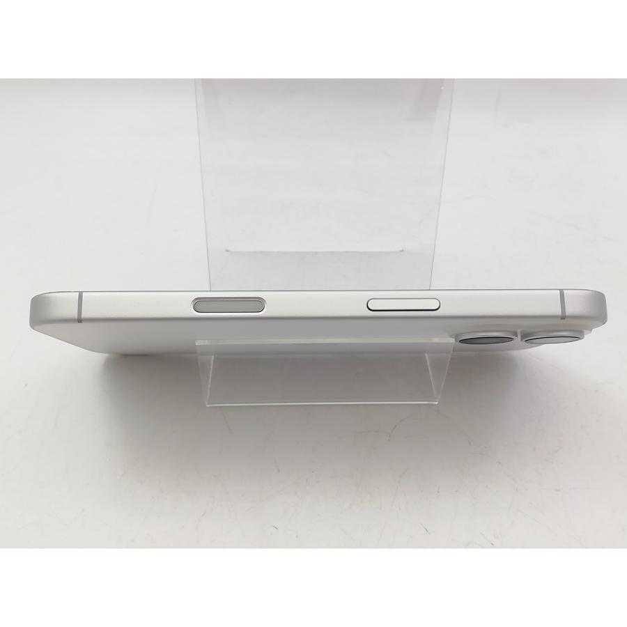 【中古】Apple 国内版 【SIMフリー】 iPhone 17 256GB ホワイト MG684J/A【大宮東口】保証期間１ヶ月【ランクA】の画像