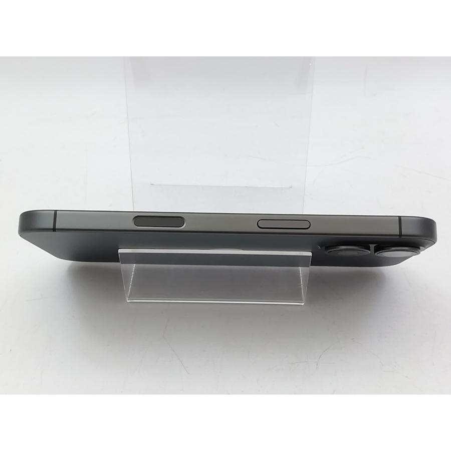 【中古】Apple 国内版 【SIMフリー】 iPhone 17 256GB ブラック MG674J/A【大宮東口】保証期間１ヶ月【ランクA】の画像
