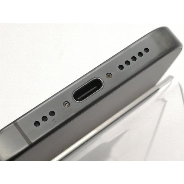 【中古】Apple 国内版 【SIMフリー】 iPhone 15 Pro 256GB ブラックチタニウム MTUC3J/A【大須アメ横】保証期間１ヶ月【ランクC】の画像