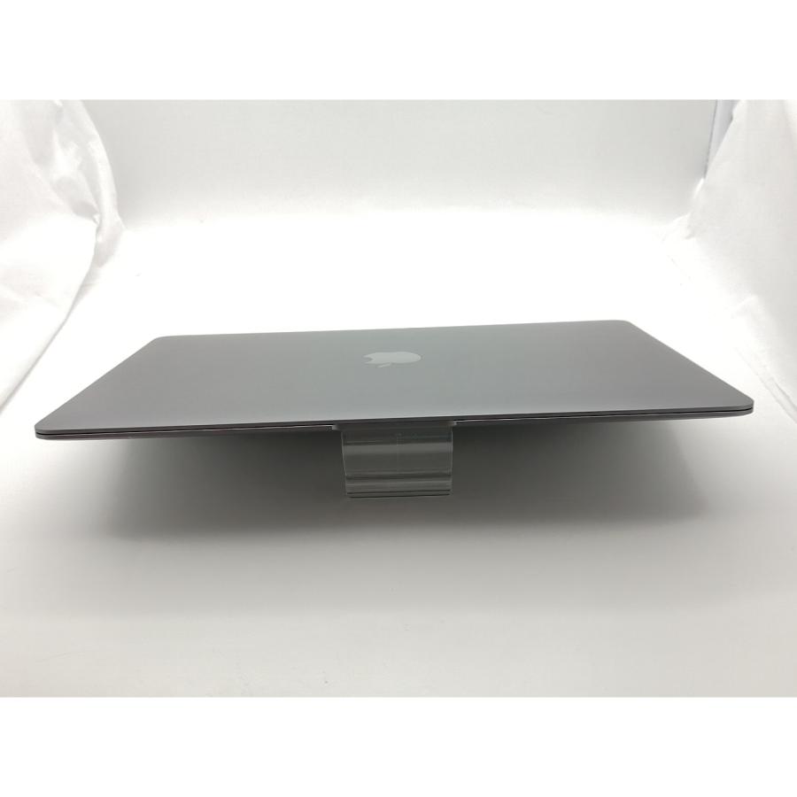 【中古】Apple MacBook Air 13インチ CTO (M1・2020) スペースグレイ Apple M1(CPU:8C/GPU:8C)/8G/2T【大須2】保証期間１ヶ月【ランクA】の画像