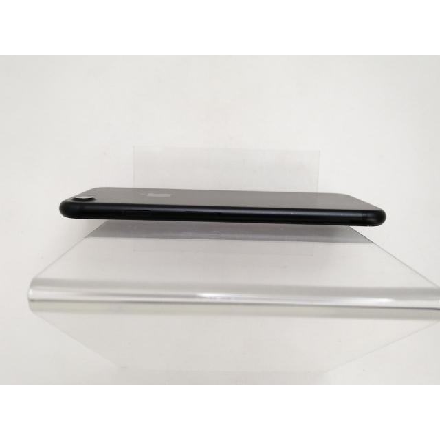 中古】Apple docomo 【SIMロックあり】 iPhone 7 32GB ブラック MNCE2J