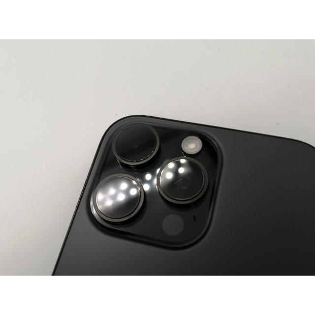 【中古】Apple docomo 【SIMフリー】 iPhone 16 Pro Max 256GB ブラックチタニウム MYWG3J/A【大須アメ横】保証期間１ヶ月【ランクA】の画像