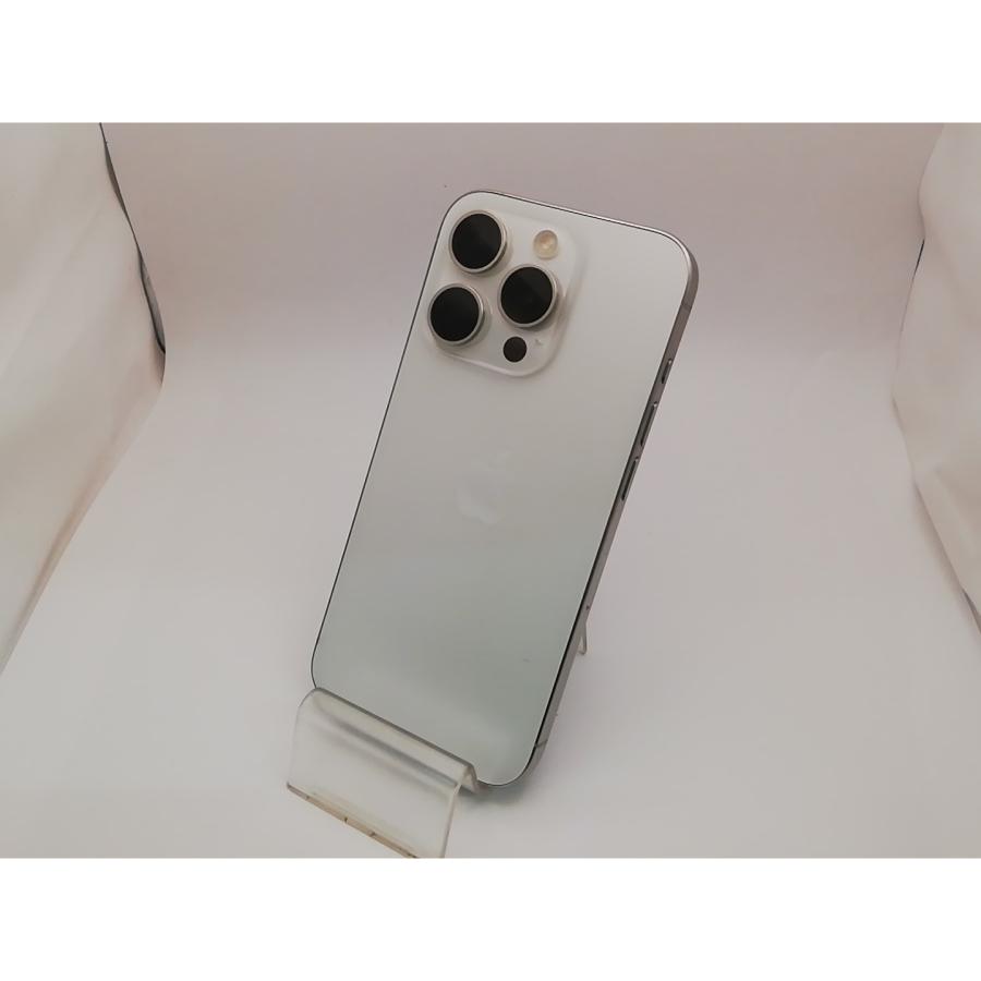 【中古】Apple SoftBank 【SIMフリー】 iPhone 15 Pro 128GB ホワイトチタニウム MTU83J/A【秋葉5号】保証期間１ヶ月【ランクA】の画像