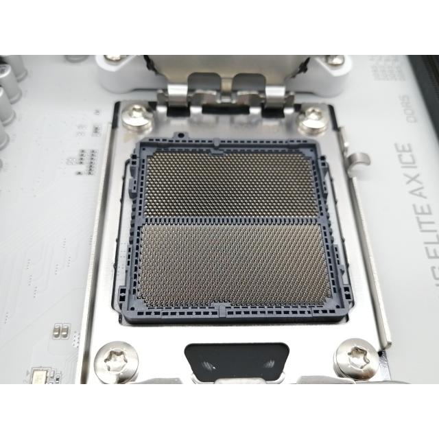 中古】GIGABYTE B650 AORUS ELITE AX ICE B650/AM5/ATX【秋葉2号】保証