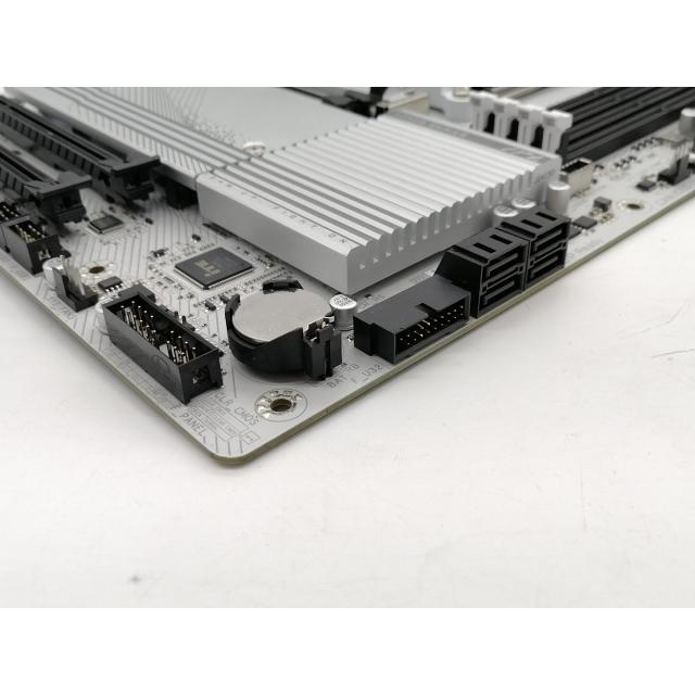 中古】GIGABYTE B650 AORUS ELITE AX ICE B650/AM5/ATX【秋葉2号】保証
