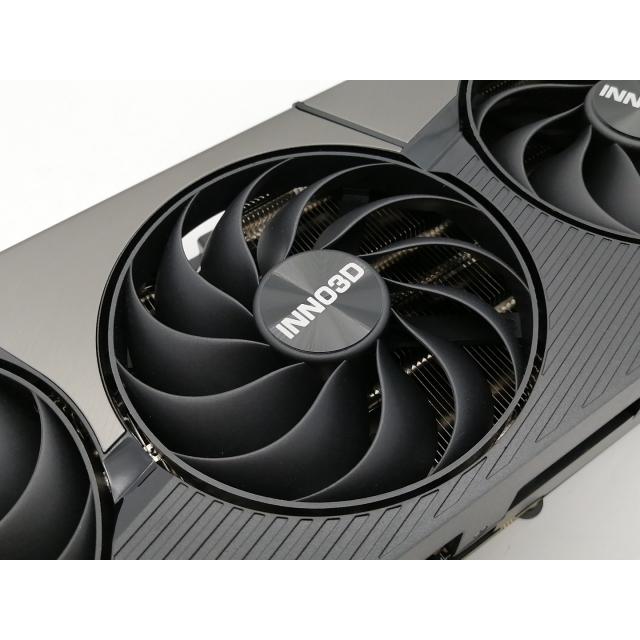 中古】Inno3D GeForce RTX 5090 X3 GD5090-32GERX3 RTX5090/32GB(GDDR7