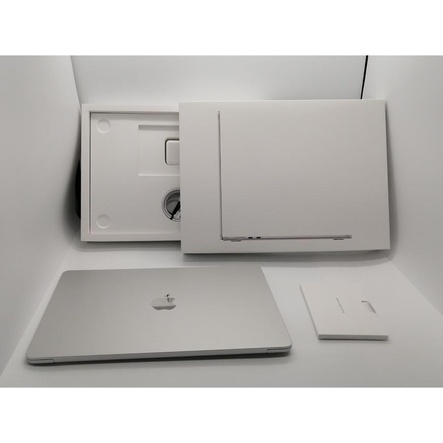中古】Apple MacBook Air 15インチ CTO (M4, 2025) シルバー M4(CPU
