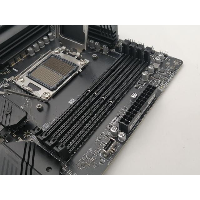 中古】MSI MAG B650M MORTAR WIFI B650/AM5/MicroATX【秋葉2号】保証
