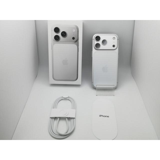 中古】Apple 国内版 【SIMフリー】 iPhone 17 Pro 256GB シルバー