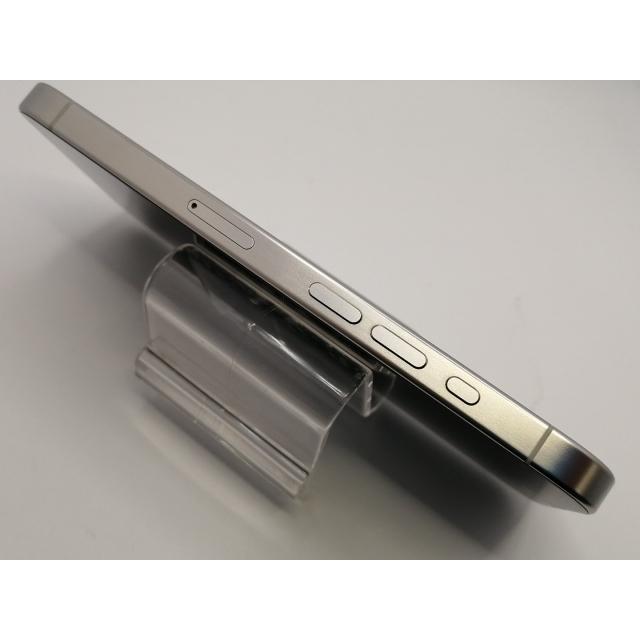 【中古】Apple 国内版 【SIMフリー】 iPhone 15 Pro 256GB ホワイトチタニウム MTUD3J/A【大阪本店】保証期間１ヶ月【ランクB】の画像