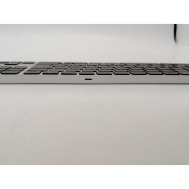 中古】Apple Magic Keyboard（テンキー付き/ブラックキー/Apple