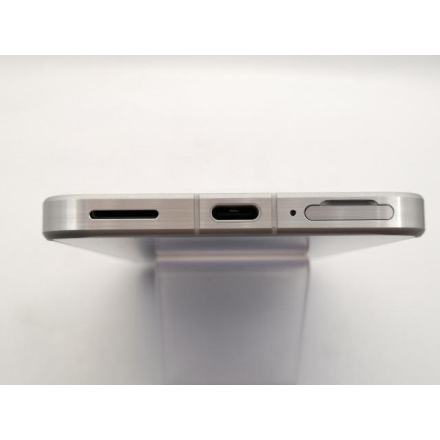【中古】FCNT 楽天モバイル 【SIMフリー】 arrows Alpha ホワイト 12GB 512GB M08 PB8M0001JP【秋葉本店】保証期間１ヶ月【ランクA】の画像
