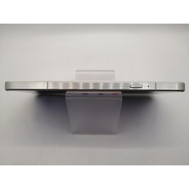 【中古】FCNT 楽天モバイル 【SIMフリー】 arrows Alpha ホワイト 12GB 512GB M08 PB8M0001JP【秋葉本店】保証期間１ヶ月【ランクA】の画像