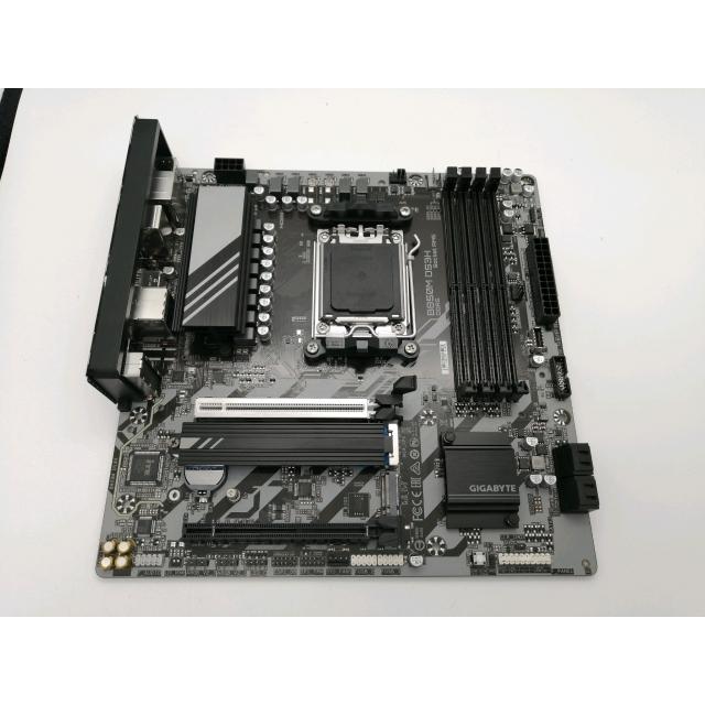 中古】GIGABYTE B850M DS3H B850/AM5/microATX【秋葉2号】保証期間1