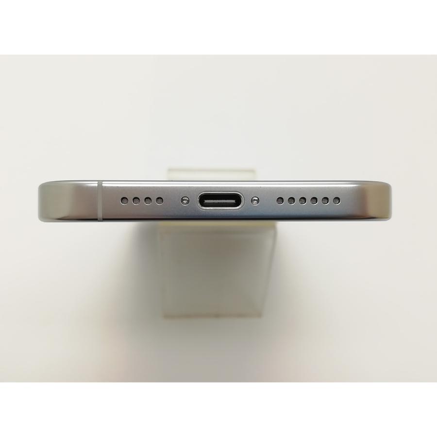 中古】Apple 海外版 【SIMフリー】 iPhone 16 Pro Max 256GB ホワイト