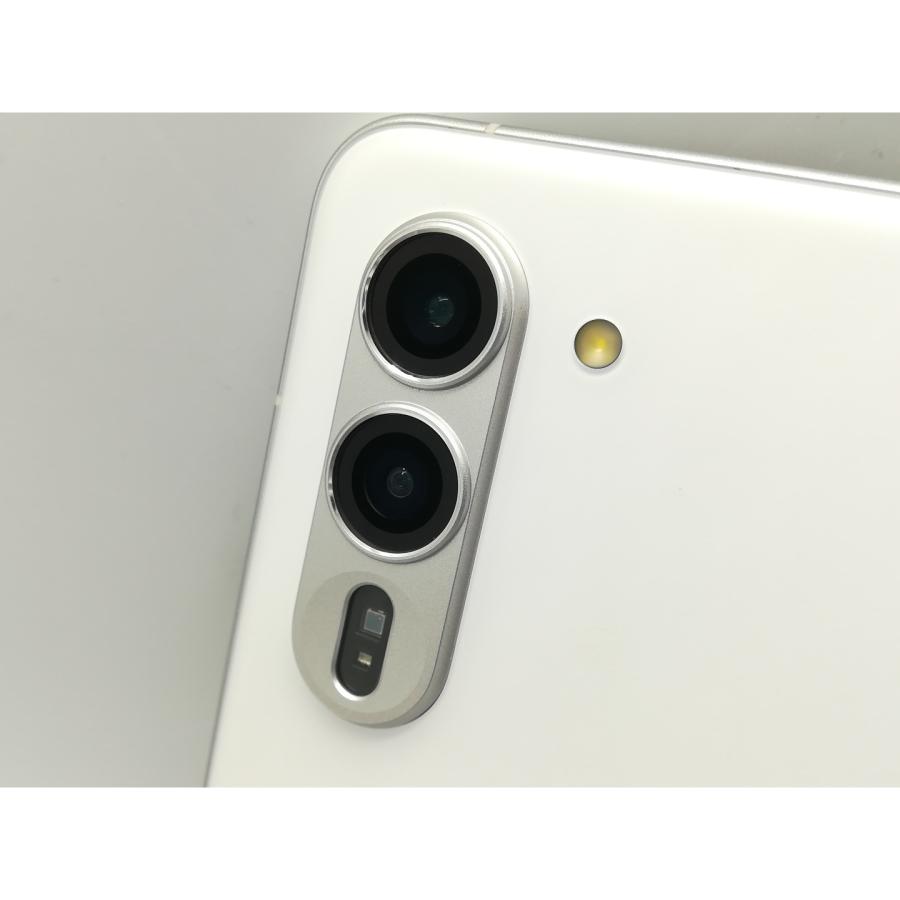 【新品未使用 未開封】FCNT arrows Alpha SIMフリー ホワイト arrows 「新品・未開封品」Simフリー Alpha F-51F ホワイト [12GB+