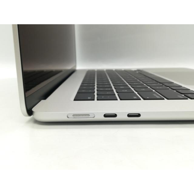 【中古】Apple MacBook Air 15インチ CTO (M3,2024) シルバー M3(CPU:8C/GPU:10C)/16G/256G【神保町】保証期間１ヶ月【ランクA】の画像